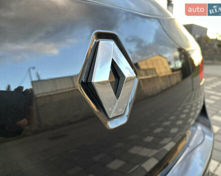 Рено Меган 2011 в Стрые на Automoto.ua Черный Рено Меган, объемом двигателя 1.6 л и пробегом 255 тыс. км за 6950 $, фото 59 на Automoto.ua