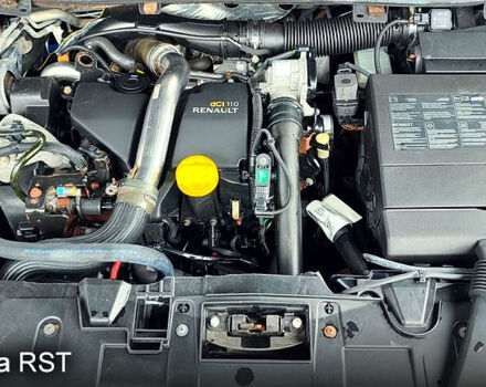 Черный Рено Меган, объемом двигателя 1.5 л и пробегом 196 тыс. км за 7250 $, фото 12 на Automoto.ua