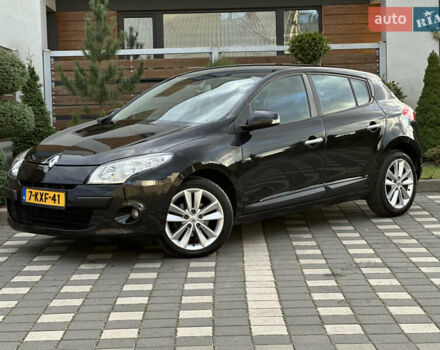 Рено Меган 2011 в Стрые на Automoto.ua Черный Рено Меган, объемом двигателя 1.6 л и пробегом 255 тыс. км за 6950 $, фото 5 на Automoto.ua