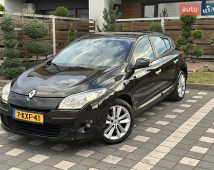 Рено Меган 2011 в Стрые на Automoto.ua Черный Рено Меган, объемом двигателя 1.6 л и пробегом 255 тыс. км за 6950 $, фото 40 на Automoto.ua