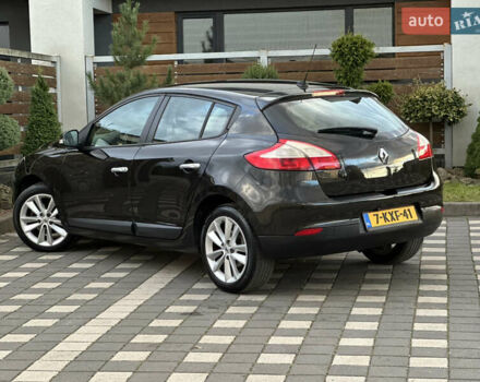 Рено Меган 2011 в Стрые на Automoto.ua Черный Рено Меган, объемом двигателя 1.6 л и пробегом 255 тыс. км за 6950 $, фото 16 на Automoto.ua