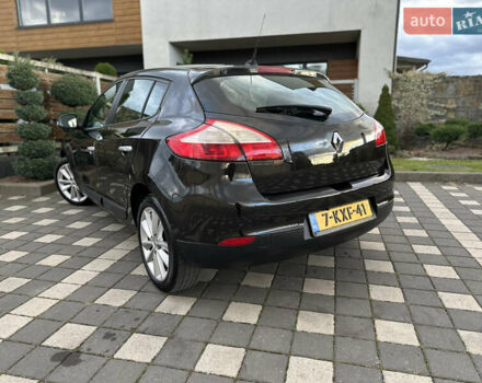 Рено Меган 2011 в Стрые на Automoto.ua Черный Рено Меган, объемом двигателя 1.6 л и пробегом 255 тыс. км за 6950 $, фото 20 на Automoto.ua