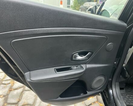 Рено Меган 2011 в Белой Церкве на Automoto.ua Черный Рено Меган, объемом двигателя 1.5 л и пробегом 267 тыс. км за 6999 $, фото 19 на Automoto.ua