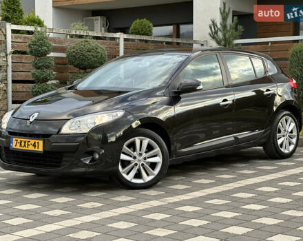 Рено Меган 2011 в Стрые на Automoto.ua Черный Рено Меган, объемом двигателя 1.6 л и пробегом 255 тыс. км за 6950 $, фото 37 на Automoto.ua