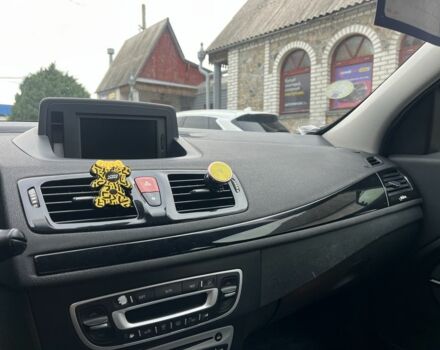Рено Меган 2011 в Белой Церкве на Automoto.ua Черный Рено Меган, объемом двигателя 1.5 л и пробегом 267 тыс. км за 6999 $, фото 14 на Automoto.ua