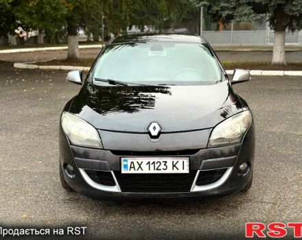 Черный Рено Меган, объемом двигателя 1.6 л и пробегом 240 тыс. км за 5999 $, фото 2 на Automoto.ua