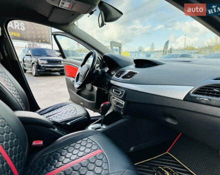 Черный Рено Меган, объемом двигателя 1.6 л и пробегом 250 тыс. км за 6500 $, фото 21 на Automoto.ua