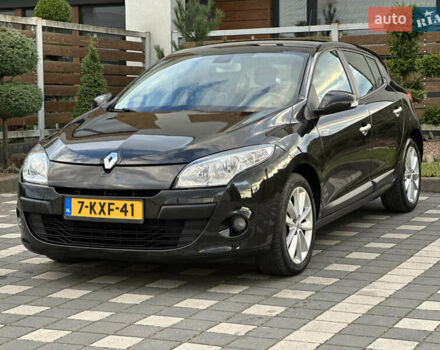 Рено Меган 2011 в Стрые на Automoto.ua Черный Рено Меган, объемом двигателя 1.6 л и пробегом 255 тыс. км за 6950 $, фото 46 на Automoto.ua