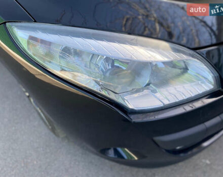 Черный Рено Меган, объемом двигателя 1.46 л и пробегом 270 тыс. км за 7300 $, фото 17 на Automoto.ua
