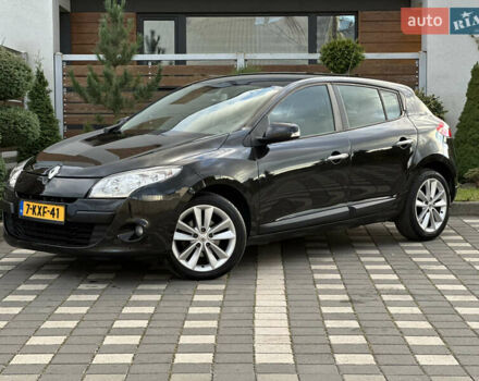 Рено Меган 2011 в Стрые на Automoto.ua Черный Рено Меган, объемом двигателя 1.6 л и пробегом 255 тыс. км за 6950 $, фото 8 на Automoto.ua