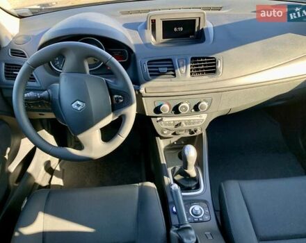 Рено Меган 2012 в Виннице на Automoto.ua Черный Рено Меган, объемом двигателя 1.6 л и пробегом 175 тыс. км за 8500 $, фото 6 на Automoto.ua