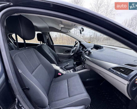 Чорний Рено Меган, об'ємом двигуна 1.6 л та пробігом 241 тис. км за 6000 $, фото 10 на Automoto.ua