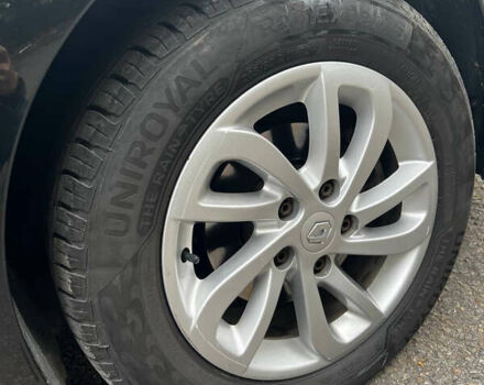 Черный Рено Меган, объемом двигателя 1.6 л и пробегом 178 тыс. км за 8500 $, фото 3 на Automoto.ua