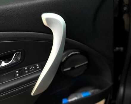 Черный Рено Меган, объемом двигателя 1.5 л и пробегом 243 тыс. км за 7600 $, фото 12 на Automoto.ua