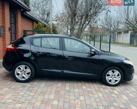 Черный Рено Меган, объемом двигателя 1.6 л и пробегом 211 тыс. км за 7400 $, фото 4 на Automoto.ua