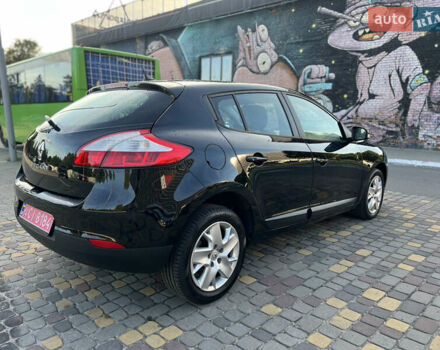 Черный Рено Меган, объемом двигателя 1.6 л и пробегом 210 тыс. км за 7600 $, фото 2 на Automoto.ua