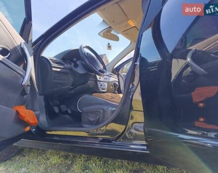 Черный Рено Меган, объемом двигателя 1.6 л и пробегом 200 тыс. км за 8500 $, фото 7 на Automoto.ua