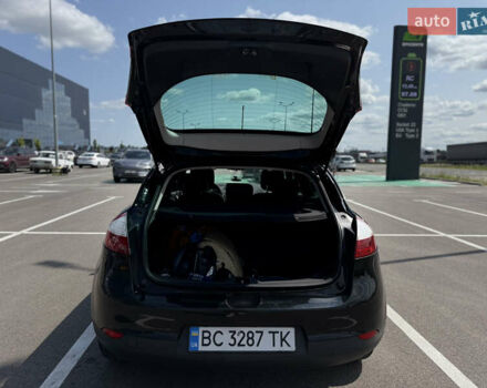 Черный Рено Меган, объемом двигателя 1.5 л и пробегом 286 тыс. км за 7700 $, фото 13 на Automoto.ua