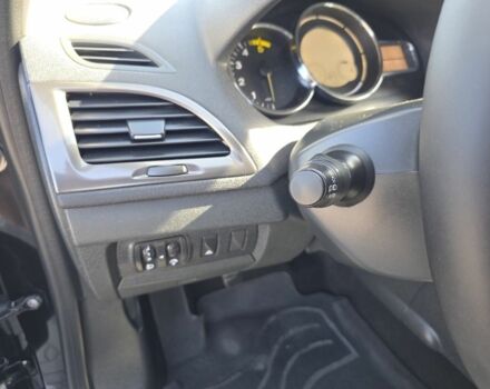 Черный Рено Меган, объемом двигателя 1.5 л и пробегом 279 тыс. км за 7600 $, фото 13 на Automoto.ua