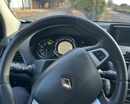 Черный Рено Меган, объемом двигателя 1.5 л и пробегом 230 тыс. км за 8900 $, фото 13 на Automoto.ua