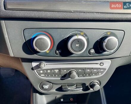 Рено Меган 2012 в Виннице на Automoto.ua Черный Рено Меган, объемом двигателя 1.6 л и пробегом 175 тыс. км за 8500 $, фото 8 на Automoto.ua