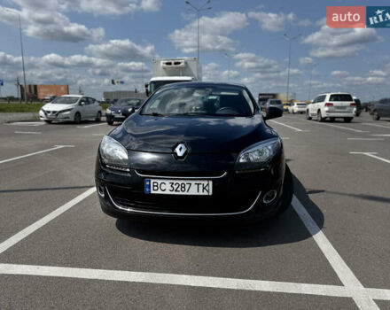 Черный Рено Меган, объемом двигателя 1.5 л и пробегом 286 тыс. км за 7700 $, фото 7 на Automoto.ua