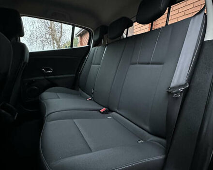 Черный Рено Меган, объемом двигателя 1.6 л и пробегом 211 тыс. км за 7400 $, фото 17 на Automoto.ua