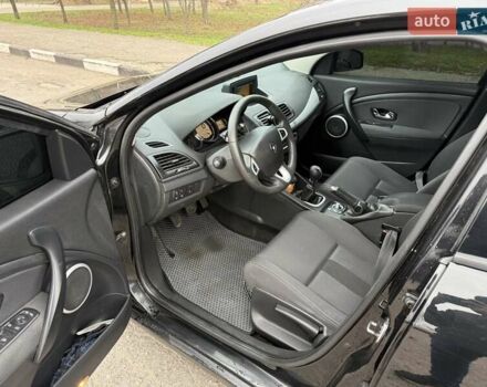 Чорний Рено Меган, об'ємом двигуна 1.9 л та пробігом 306 тис. км за 5800 $, фото 4 на Automoto.ua