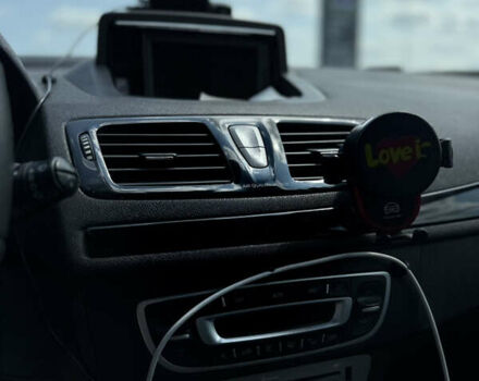 Черный Рено Меган, объемом двигателя 1.5 л и пробегом 286 тыс. км за 7700 $, фото 24 на Automoto.ua