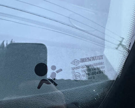 Черный Рено Меган, объемом двигателя 1.6 л и пробегом 211 тыс. км за 7400 $, фото 27 на Automoto.ua