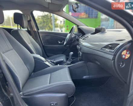 Черный Рено Меган, объемом двигателя 1.6 л и пробегом 210 тыс. км за 7600 $, фото 13 на Automoto.ua