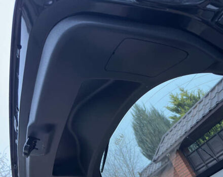 Черный Рено Меган, объемом двигателя 1.6 л и пробегом 211 тыс. км за 7400 $, фото 26 на Automoto.ua