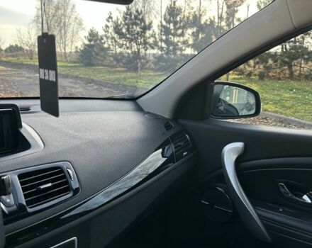 Черный Рено Меган, объемом двигателя 1.5 л и пробегом 230 тыс. км за 8900 $, фото 12 на Automoto.ua