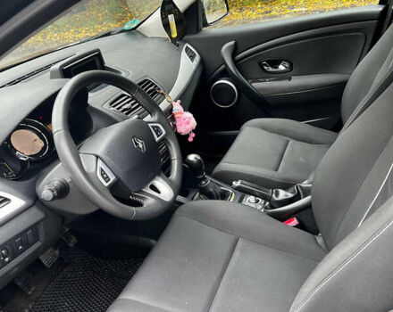 Черный Рено Меган, объемом двигателя 1.6 л и пробегом 178 тыс. км за 8500 $, фото 6 на Automoto.ua