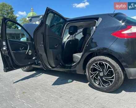 Рено Меган 2013 в Зборов на Automoto.ua Черный Рено Меган, объемом двигателя 1.6 л и пробегом 201 тыс. км за 9100 $, фото 6 на Automoto.ua