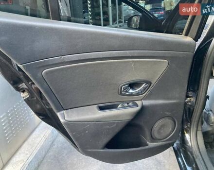 Рено Меган 2013 в Днепре (Днепропетровске) на Automoto.ua Черный Рено Меган, объемом двигателя 1.5 л и пробегом 238 тыс. км за 7100 $, фото 5 на Automoto.ua