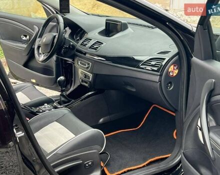 Рено Меган 2014 в Виннице на Automoto.ua Черный Рено Меган, объемом двигателя 1.5 л и пробегом 181 тыс. км за 10300 $, фото 17 на Automoto.ua