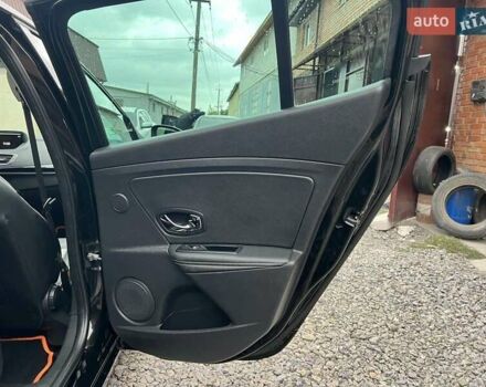Рено Меган 2014 в Виннице на Automoto.ua Черный Рено Меган, объемом двигателя 1.5 л и пробегом 181 тыс. км за 10300 $, фото 48 на Automoto.ua