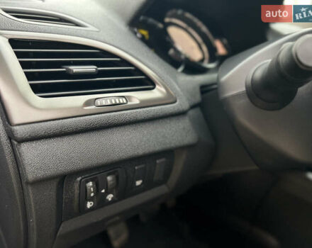 Черный Рено Меган, объемом двигателя 1.6 л и пробегом 205 тыс. км за 9250 $, фото 43 на Automoto.ua