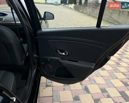 Черный Рено Меган, объемом двигателя 1.6 л и пробегом 205 тыс. км за 9250 $, фото 62 на Automoto.ua