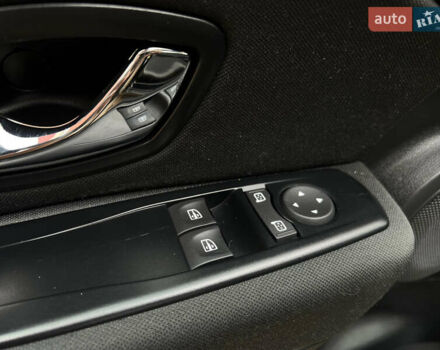Черный Рено Меган, объемом двигателя 1.6 л и пробегом 205 тыс. км за 9250 $, фото 45 на Automoto.ua