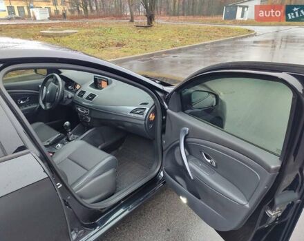 Черный Рено Меган, объемом двигателя 1.5 л и пробегом 232 тыс. км за 9500 $, фото 12 на Automoto.ua