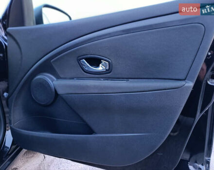 Черный Рено Меган, объемом двигателя 1.6 л и пробегом 205 тыс. км за 8600 $, фото 24 на Automoto.ua