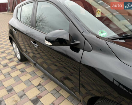 Черный Рено Меган, объемом двигателя 1.6 л и пробегом 205 тыс. км за 9250 $, фото 40 на Automoto.ua