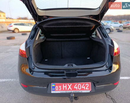 Черный Рено Меган, объемом двигателя 1.6 л и пробегом 205 тыс. км за 8600 $, фото 19 на Automoto.ua