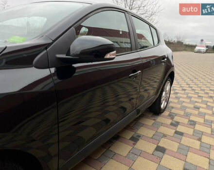 Черный Рено Меган, объемом двигателя 1.6 л и пробегом 205 тыс. км за 9250 $, фото 39 на Automoto.ua