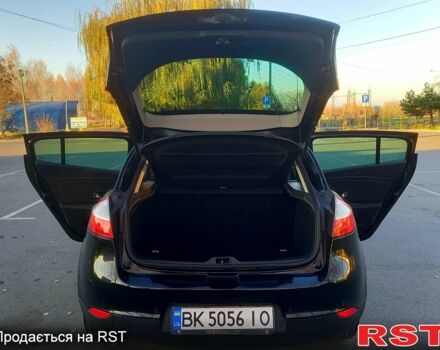 Черный Рено Меган, объемом двигателя 1.6 л и пробегом 225000 тыс. км за 8800 $, фото 10 на Automoto.ua