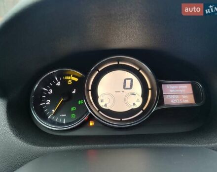 Черный Рено Меган, объемом двигателя 1.5 л и пробегом 232 тыс. км за 9500 $, фото 15 на Automoto.ua