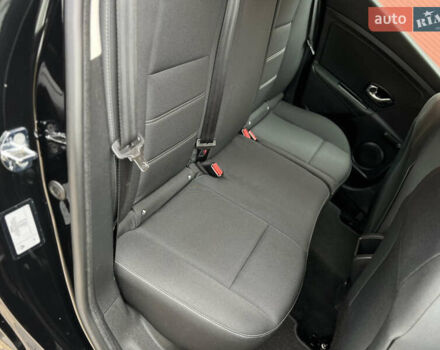 Черный Рено Меган, объемом двигателя 1.6 л и пробегом 205 тыс. км за 9250 $, фото 64 на Automoto.ua