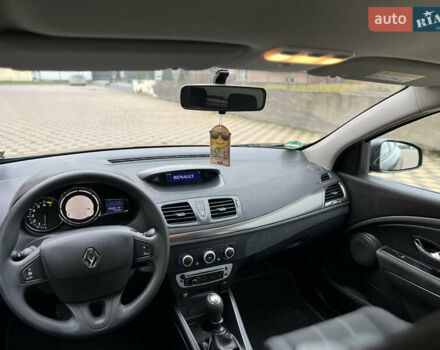 Черный Рено Меган, объемом двигателя 1.6 л и пробегом 205 тыс. км за 9250 $, фото 58 на Automoto.ua